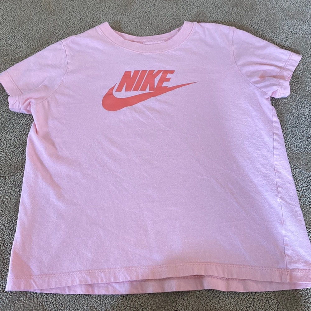 Nike girls t shirt size m